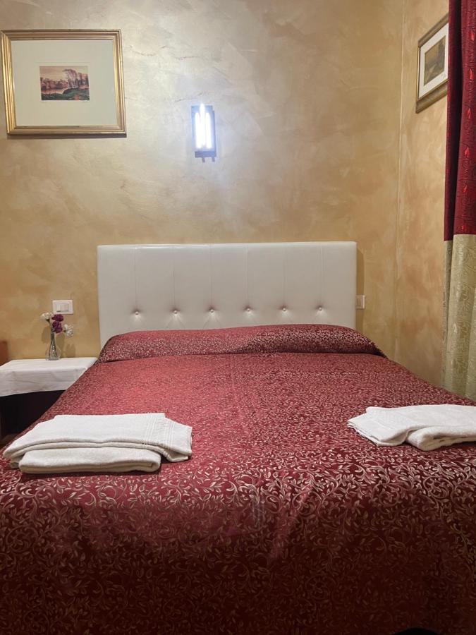 Roma Guest House Luaran gambar
